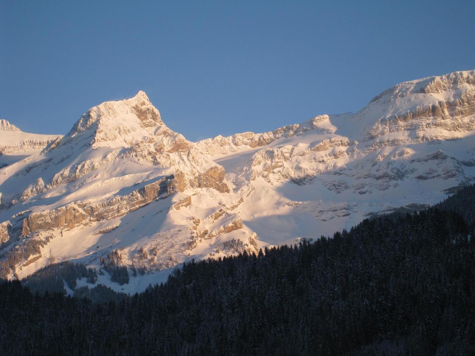 Chalet La Croisee Bed & Breakfast Vers L'Eglise Exterior photo