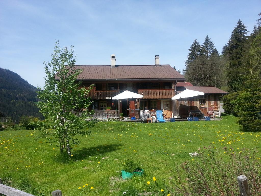 Chalet La Croisee Bed & Breakfast Vers L'Eglise Exterior photo